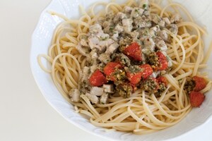 Preparazione Pasta fredda con pomodorini gratinati e pesce spada - Fase 4