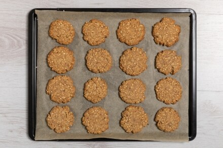 Preparazione Biscotti integrali all’avena e cioccolato  - Fase 3