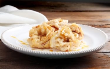 Calamari fritti con mandorle e riso soffiato