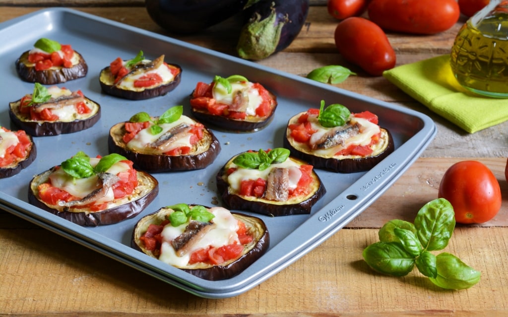 Antipasti Di Natale Trackidsp 006.Ricetta Pizzette Di Melanzane Cucchiaio D Argento