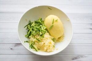 Preparazione Tacos di rosti con insalata di pollo - Fase 1