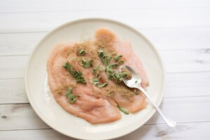 Preparazione Tacos di rosti con insalata di pollo - Fase 2