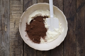 Preparazione Torta al cioccolato all'inglese - Fase 7