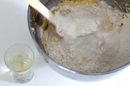 Preparazione Torta di mele al sidro - Fase 2 Preparazione Torta di mele al sidro - Fase 2