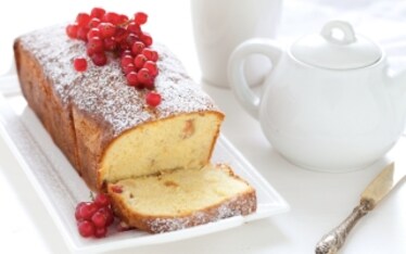 Cake alle nocciole e ribes