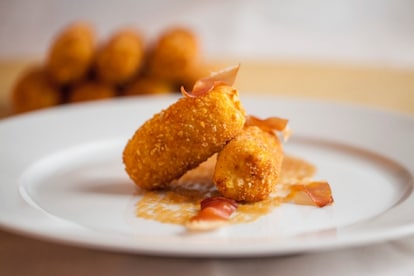 Crocchette di patate con mele e speck croccante