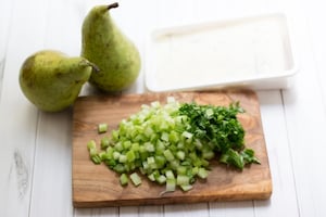 Preparazione Nidi di tagliolini con crema di gorgonzola e pere - Fase 1
