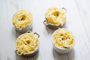 Preparazione Nidi di tagliolini con crema di gorgonzola e pere - Fase 3