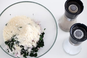 Preparazione Rustici con pasta sfoglia, spinaci e mozzarella - Fase 2