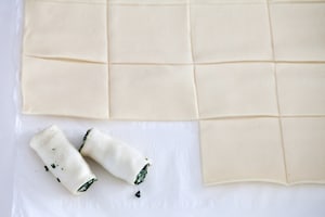 Preparazione Rustici con pasta sfoglia, spinaci e mozzarella - Fase 5