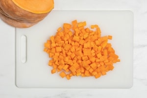 Preparazione Tagliatelle con guanciale croccante e zucca - Fase 1