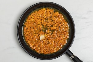 Preparazione Tagliatelle con guanciale croccante e zucca - Fase 2