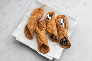Preparazione Cannoli siciliani - Fase 4