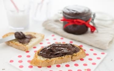 Crema di nocciole vegan