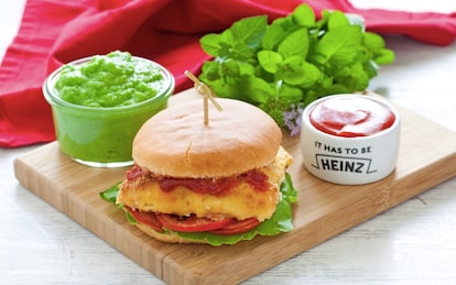Fish Burger con pomodoro e erbe aromatiche