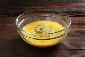 Preparazione Frittata di cipolle - Fase 2