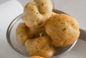 Preparazione Frittelle di cavolfiore alle erbe aromatiche - Fase 3