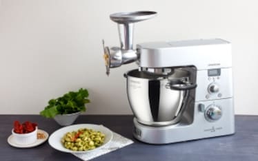 Orecchiette alle cime di rapa noci e pomodori secchi