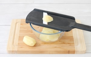 Preparazione Purè di patate con scalogno, rosmarino e chips croccanti - Fase 5