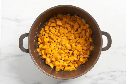 Preparazione Risotto alla zucca - Fase 2 Preparazione Risotto alla zucca - Fase 2