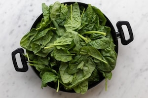 Preparazione Torta greca con spinaci e feta (Spanakopita) - Fase 1