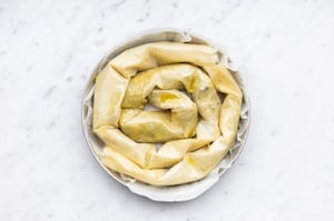 Preparazione Torta greca con spinaci e feta (Spanakopita) - Fase 5