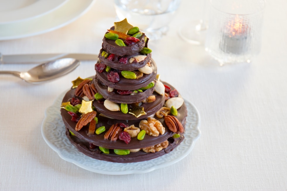 Alberello di Natale di cioccolato e frutta secca ricetta