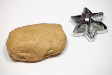 Preparazione Alberello di Natale di pan di zenzero - Fase 3 Preparazione Alberello di Natale di pan di zenzero - Fase 3