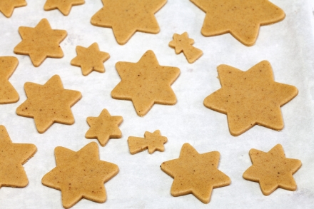 Preparazione Alberello di Natale di pan di zenzero - Fase 4 Preparazione Alberello di Natale di pan di zenzero - Fase 4