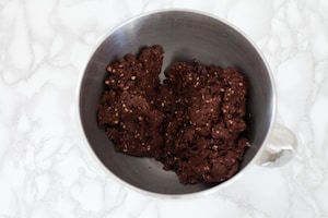 Preparazione Biscotti all'olio d'oliva cioccolato e nocciole - Fase 2