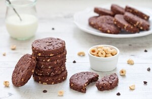Preparazione Biscotti all'olio d'oliva cioccolato e nocciole - Fase 3
