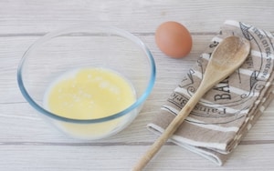 Preparazione Ciambelline alle mandorle con glassa al tè matcha - Fase 2