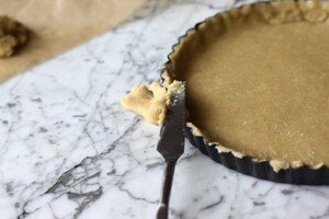 Preparazione Crostata con confettura di ribes  - Fase 2