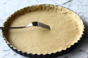 Preparazione Crostata con confettura di ribes  - Fase 2