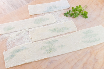 Preparazione Fettuccine di albumi - Fase 2 Preparazione Fettuccine di albumi - Fase 2