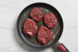 Preparazione Filetto al pepe verde - Fase 2