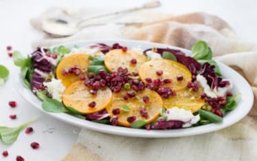 Insalata con melagrana e cachi mela