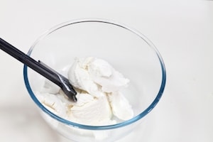 Preparazione Palline di formaggio e melagrana - Fase 1