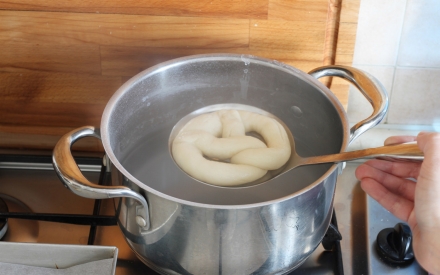 Preparazione Pretzel - Fase 8 Preparazione Pretzel - Fase 8