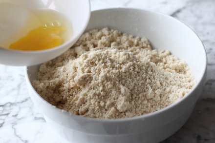 Preparazione Torta della nonna - Fase 2 Preparazione Torta della nonna - Fase 2