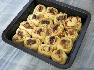 Preparazione Torta di rose con miele e frutta secca - Fase 4