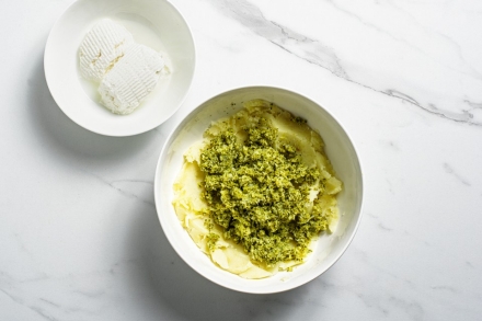 Preparazione Polpette di broccoli al forno - Fase 2 Preparazione Polpette di broccoli al forno - Fase 2