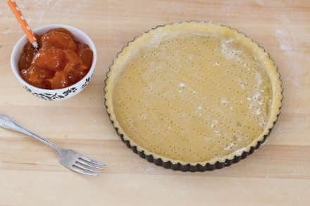 Preparazione Crostata alla marmellata di albicocche - Fase 2 Preparazione Crostata alla marmellata di albicocche - Fase 2