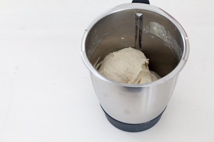 Preparazione Focaccia con il Bimby - Fase 2 Preparazione Focaccia con il Bimby - Fase 2