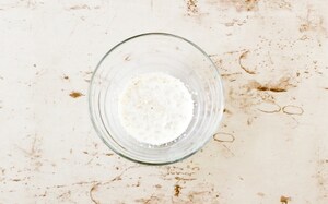 Preparazione Focaccia dolce con pere e cioccolato - Fase 1