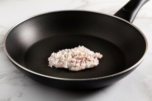 Preparazione Maniche di frate con lardo, fichi secchi e curcuma - Fase 1