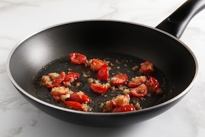 Preparazione Maniche di frate con lardo, fichi secchi e curcuma - Fase 2