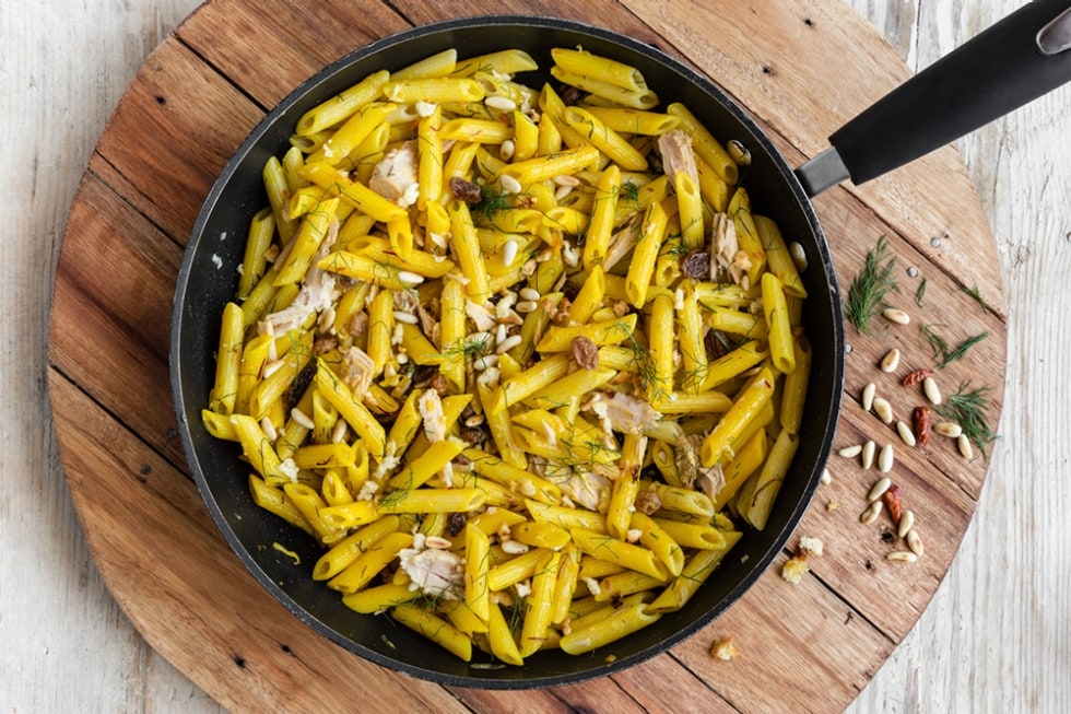 Penne al tonno, finocchietto e zafferano ricetta