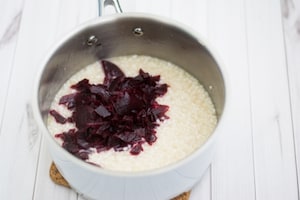 Preparazione Risotto alla barbabietola rossa e robiola - Fase 2