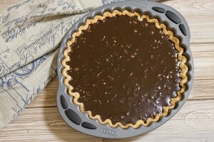 Preparazione Torta meringata alle nocciole e cioccolato - Fase 4